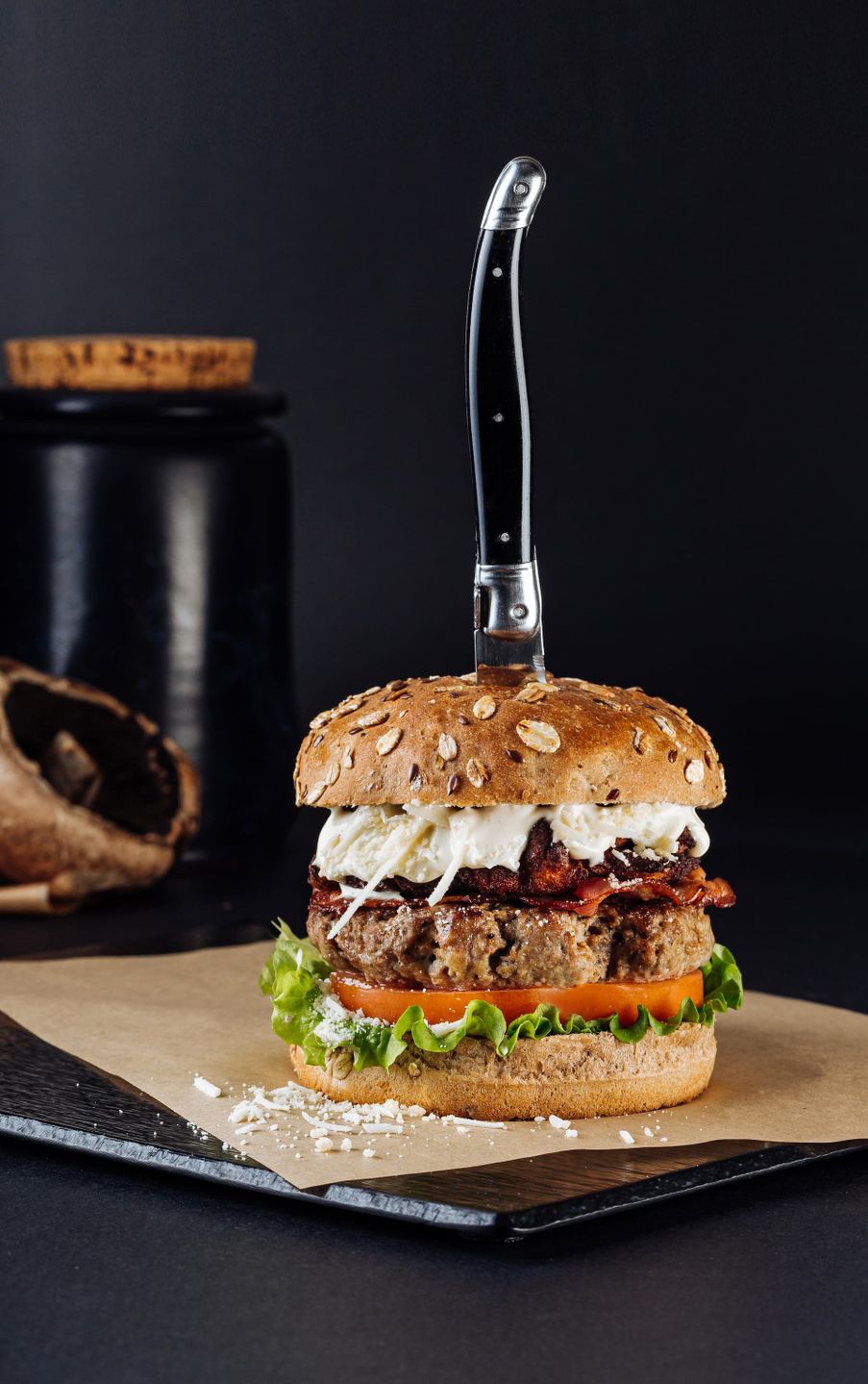 Black Dagger burger - Black Dagger